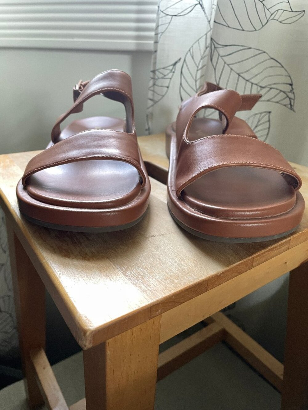 Brown Vionic Sandals Women 9 Like New - Picture 4 of 9